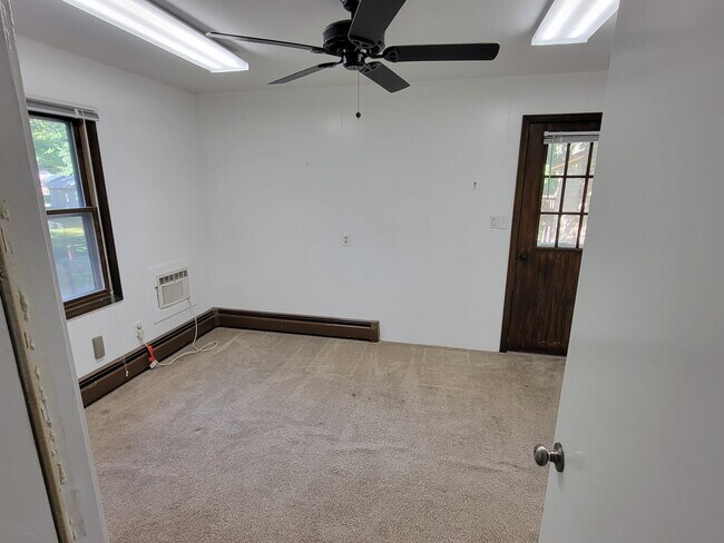 Bedroom - 4799 Chalet Ln SW