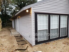 Building Photo - 509 Fox Run Ave
