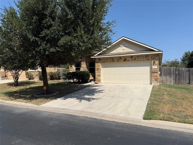 Foto del edificio - 17429 Bridgefarmer Blvd