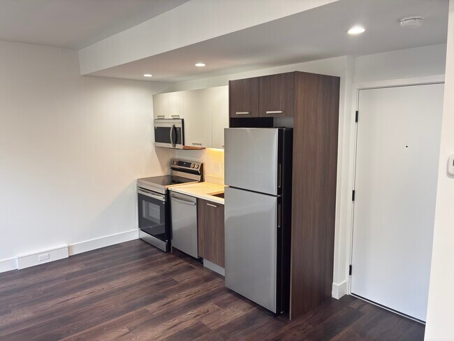 Foto del edificio - 1555 W Hollywood Ave