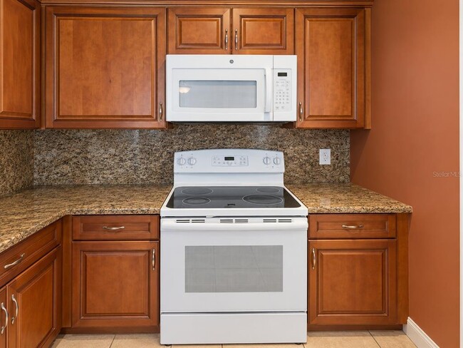 Building Photo - 13414 Meadowfield Dr