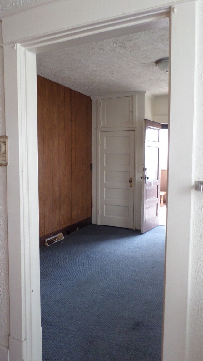 Building Photo - 331 West North Street, Unit 11