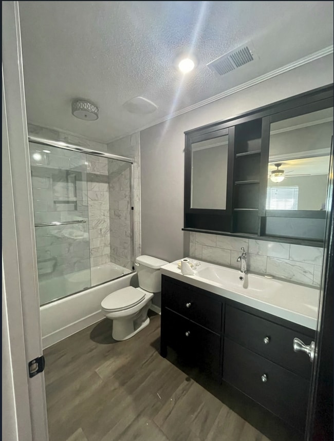 Building Photo - 937 Laurel Oak Ct