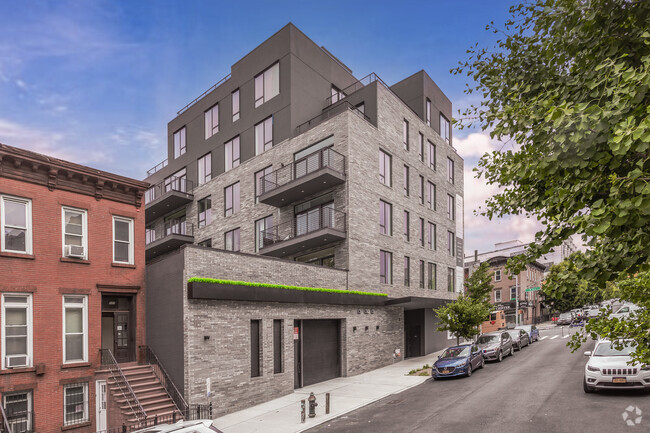 Building Photo - 626-630 5th Ave