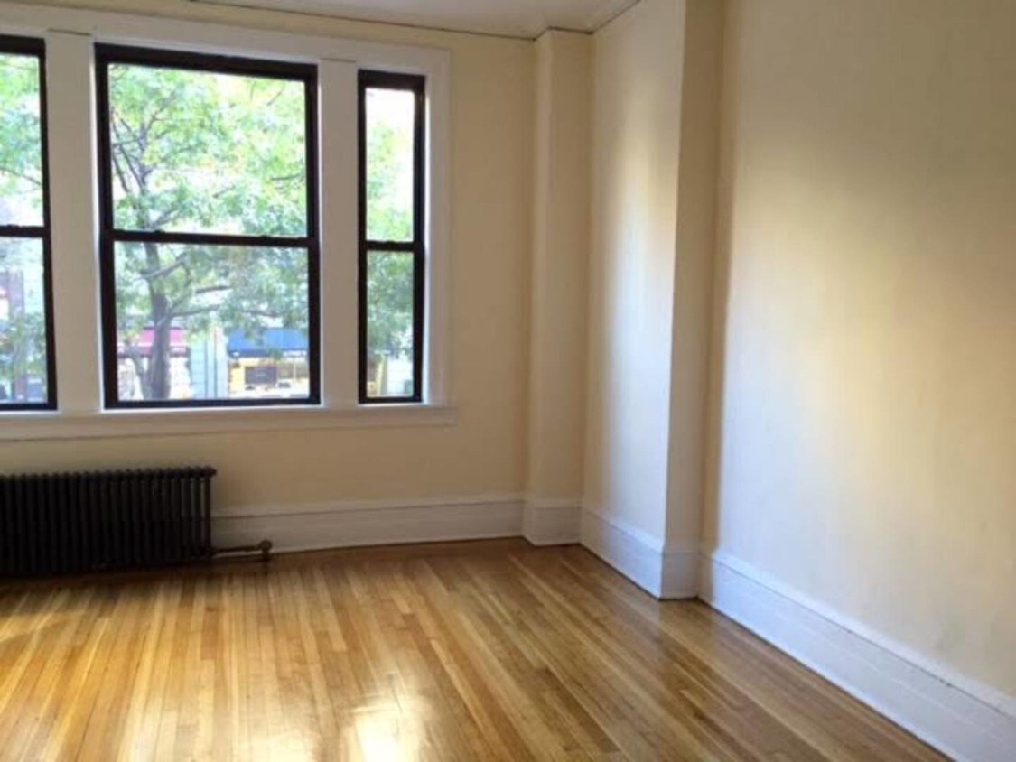 Primary Photo - 124 W 72nd St