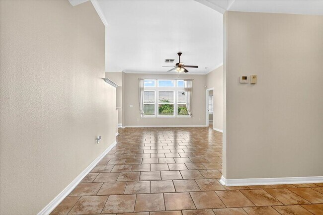 Building Photo - 6018 Tapestry Dr