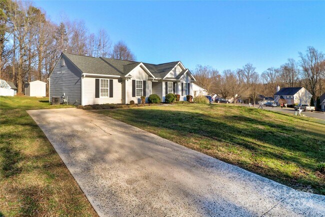 Building Photo - 771 Rebecca Jane Dr
