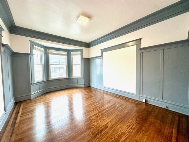Foto del edificio - Large, Elegant Home Near USF w/ 6BR, 3BA L...