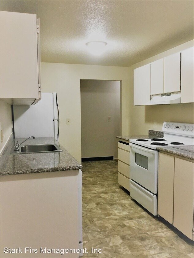Foto principal - 621 NE 162nd Ave