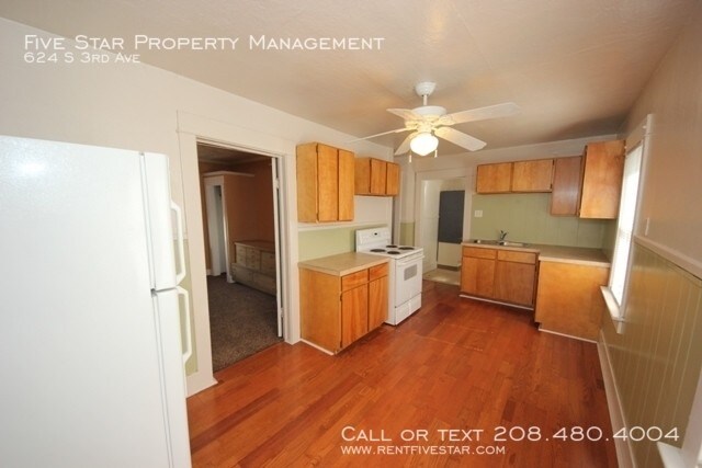 Building Photo - 624 S 3rd Ave