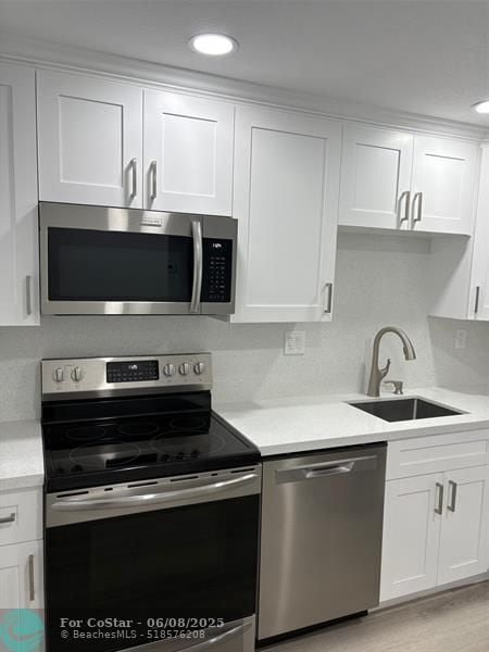 Building Photo - 8411 Lagos De Campo Blvd
