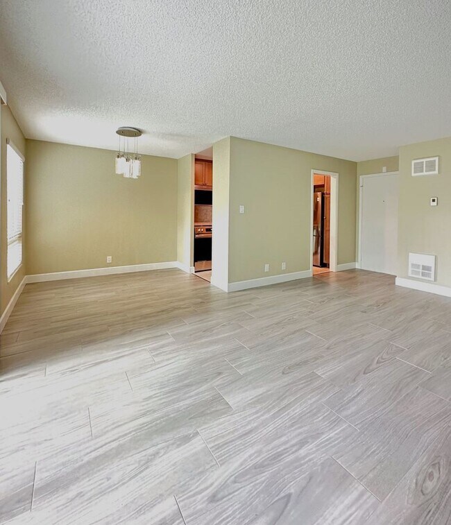 Foto del edificio - Gorgeous 1 bedroom/1 bath Condo in San Mat...