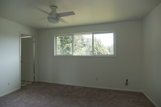 Building Photo - 11850 Occidental Ave S