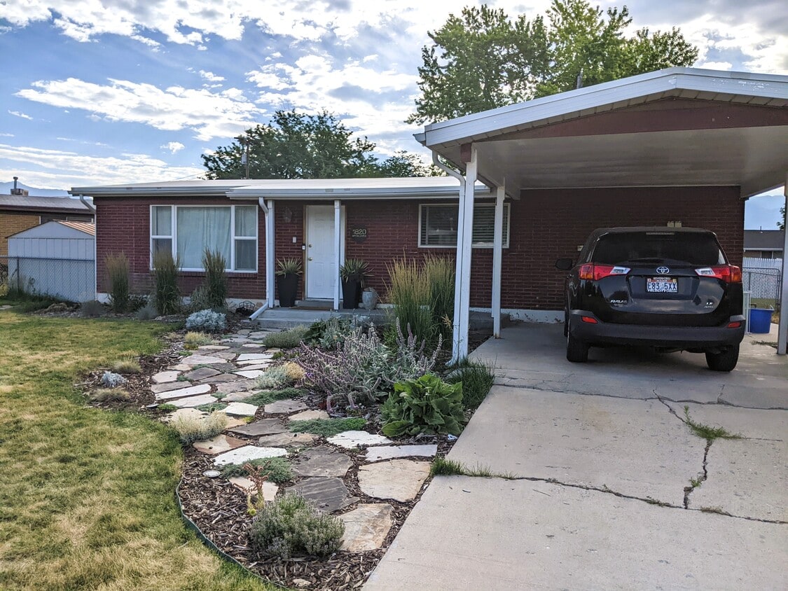 1820 N Afton Cir, Layton, UT 84041 House Rental in Layton, UT