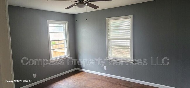 Foto del edificio - 2213 N 41st St