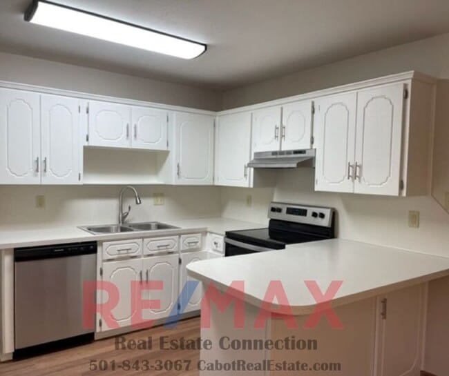 Building Photo - Sorry No Smoking and Pets Permitted with R...