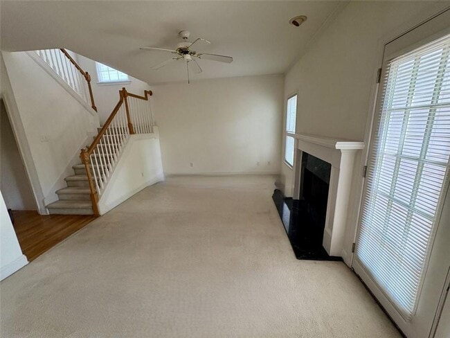 Foto del edificio - 3202 Oaktree Ct NW