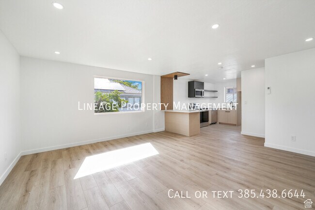 Foto del edificio - 284 Downington Ave S