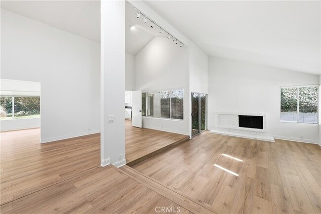 Building Photo - 2215 Port Lerwick Pl