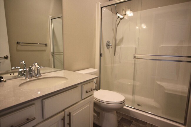Building Photo - 4 bedroom home located in Auburn