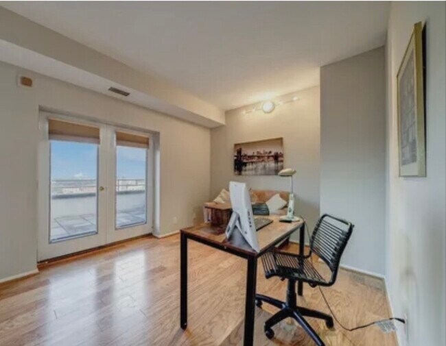 Foto del edificio - 900 N Stafford St