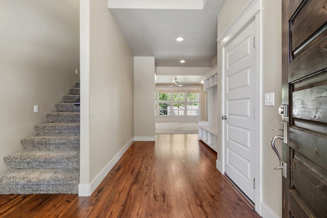 Building Photo - 4300 N Chapala Way