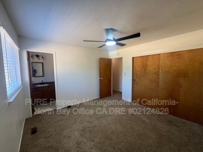 Building Photo - 2090 Rd B