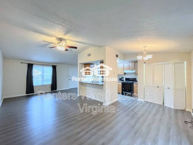 Building Photo - 507 Ashwood Drive