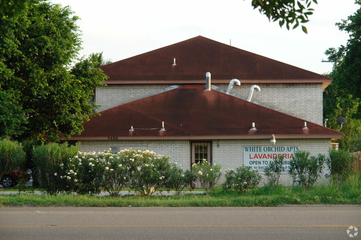 Primary Photo - 3480 Boca Chica Blvd