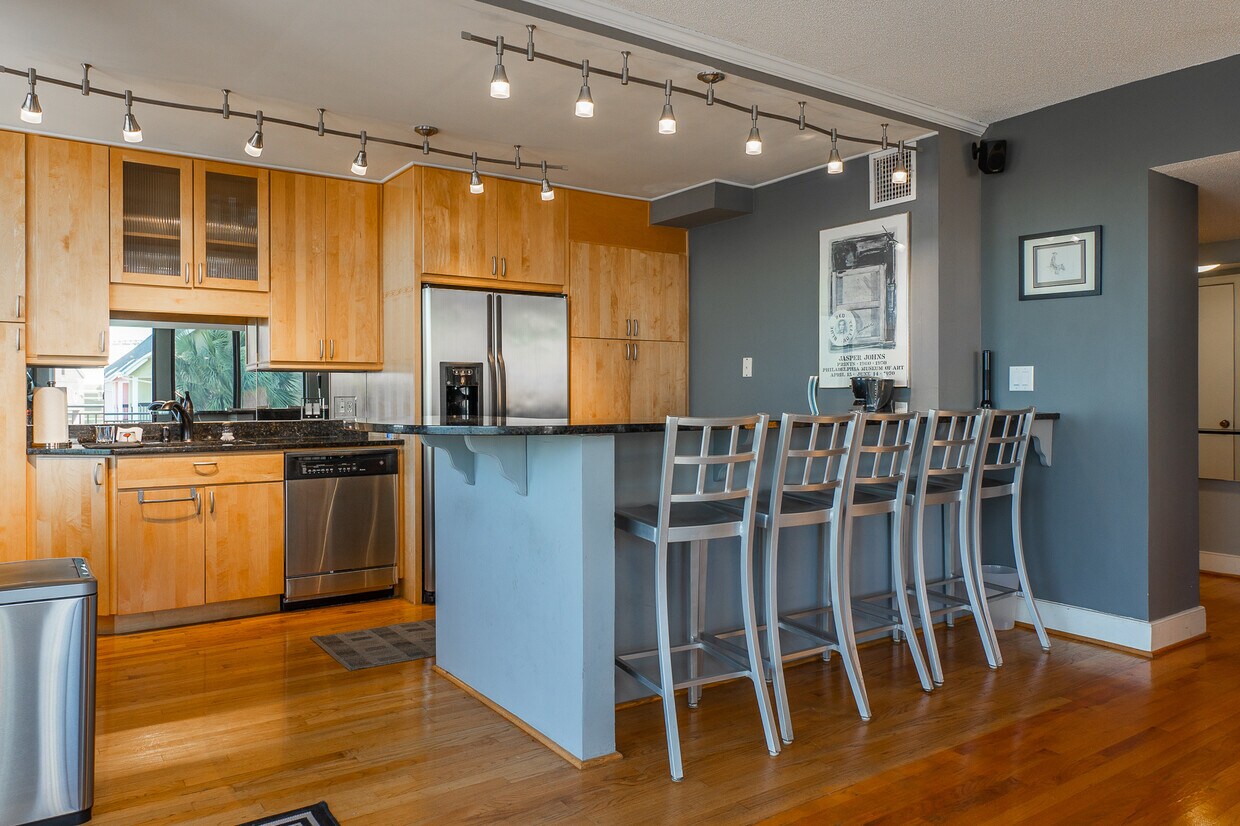 Foto principal - 330 Concord St