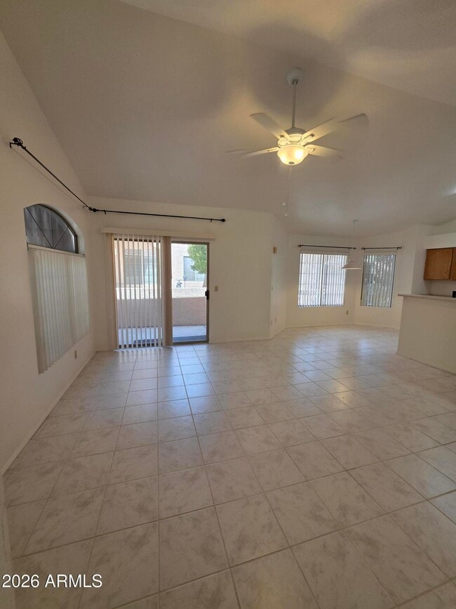 Building Photo - 586 S Sawmill Gardens Dr