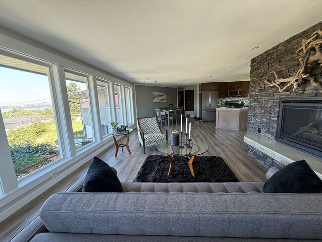 Foto del edificio - Now renting 3 bedroom House