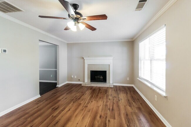 Foto del edificio - 2378 Haynes Trace Dr SW