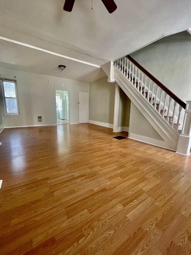 Building Photo - 3 Bedroom In Germantown