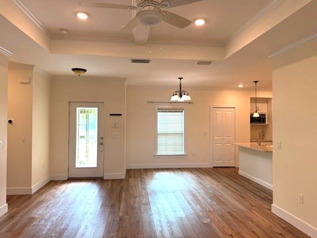 Foto del edificio - 8206 Penny Ln