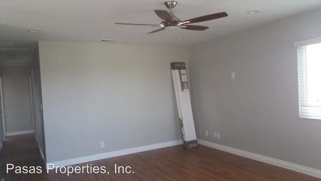 Building Photo - 4573 Newport Ave