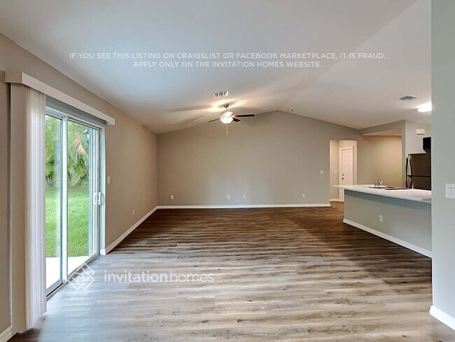 Foto del edificio - 305 NW 12th Pl