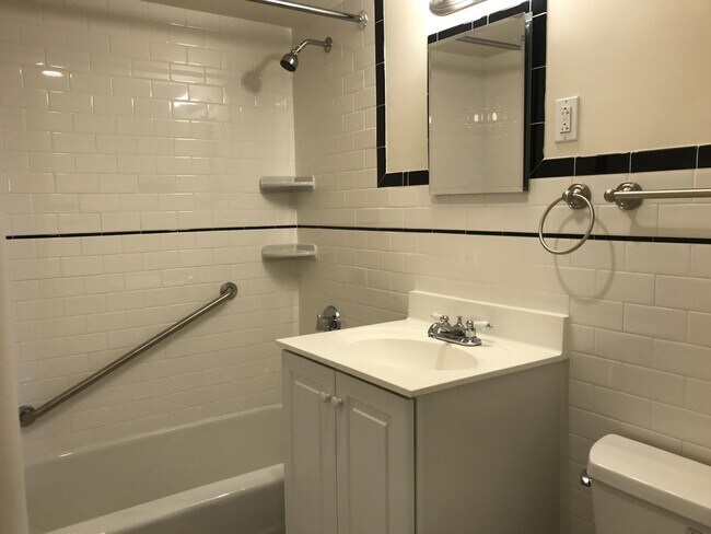 Foto del edificio - 101 Monmouth St