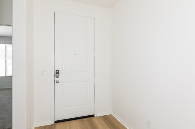 Building Photo - 27192 Sands Dr