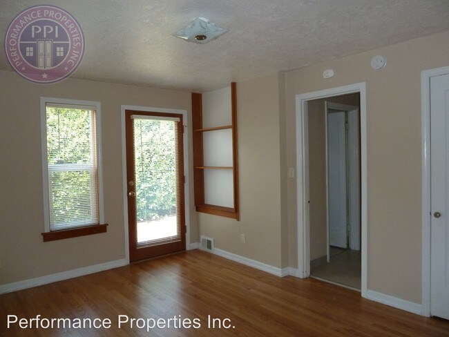 Building Photo - 2 br, 1 bath House - 4405 SE  Windsor Court