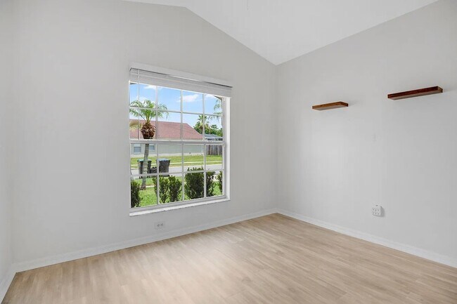 Building Photo - 4322 Playa Ct