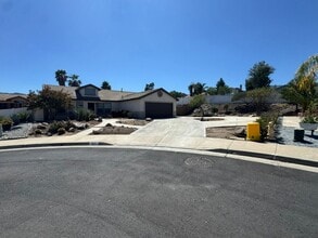 Building Photo - 805 Alpine Ct