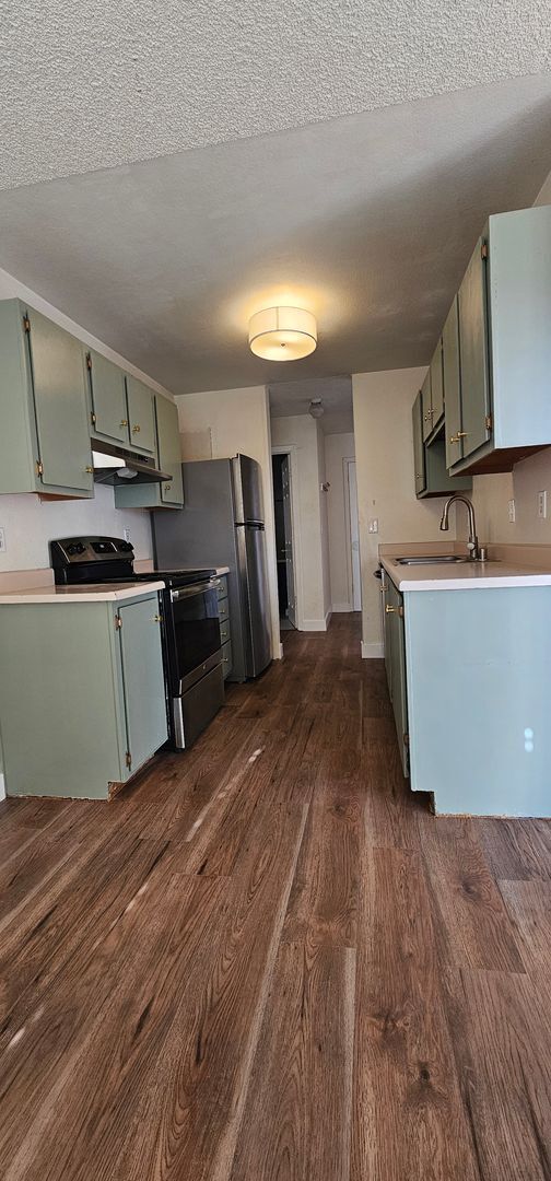 Foto del edificio - CLEARACRE GARDENS – 1 Bed / 1 Bath Condo for Rent (700 Sq Ft)