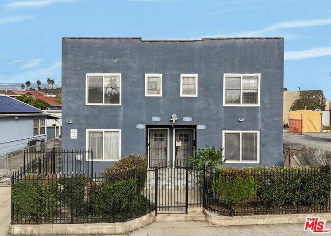 Foto del edificio - 120 N Ave 25