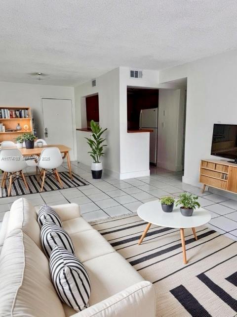 Foto del edificio - 9678 Fontainebleau Blvd