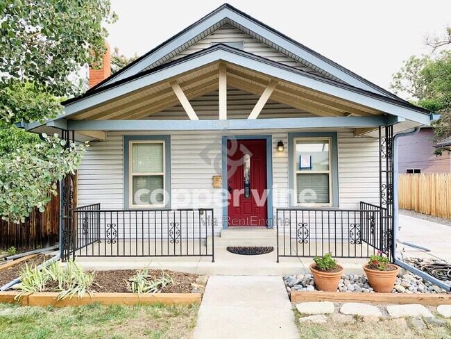 Foto del edificio - 7803 Grandview Ave