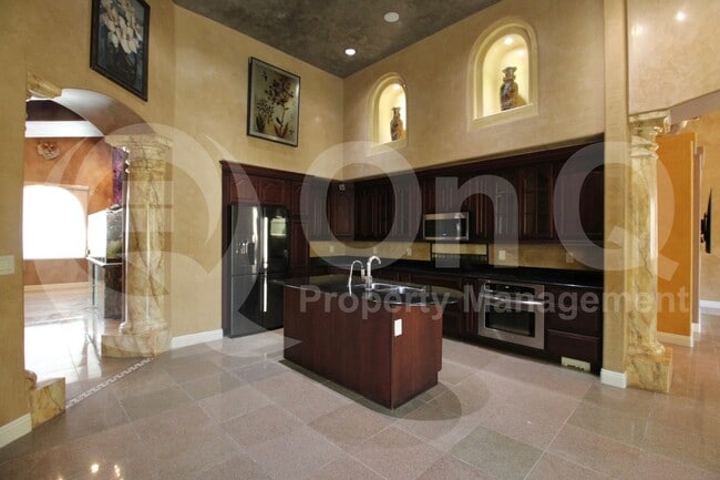 Foto del edificio - 15118 E Camelview Dr