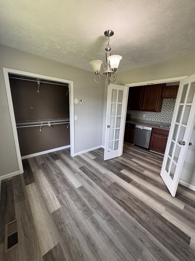 Building Photo - 4575 W 630 S