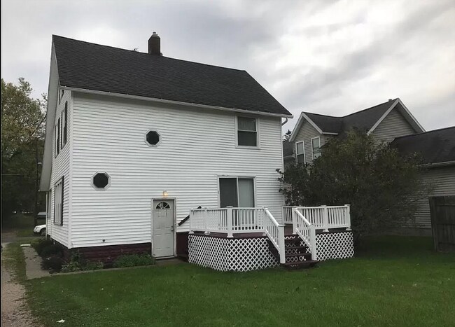 Back view of residence - 1415 W 9th St