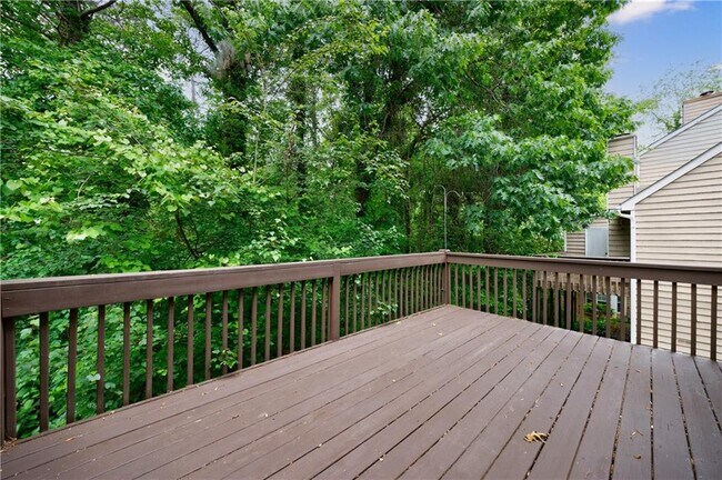Building Photo - 5180 Laurel Bridge Dr SE